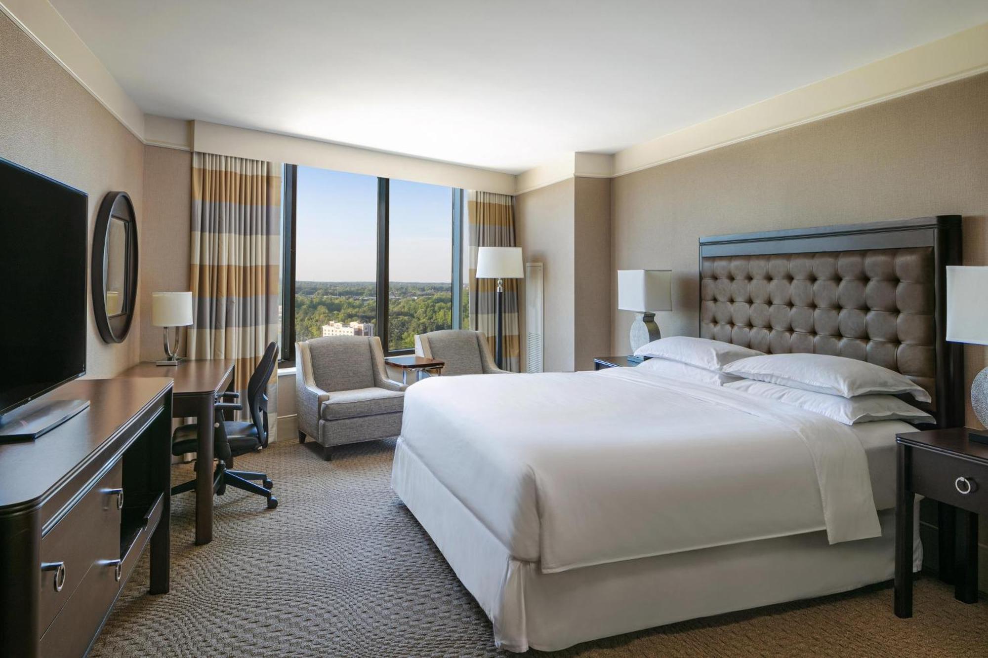 Sheraton Greensboro Exterior foto